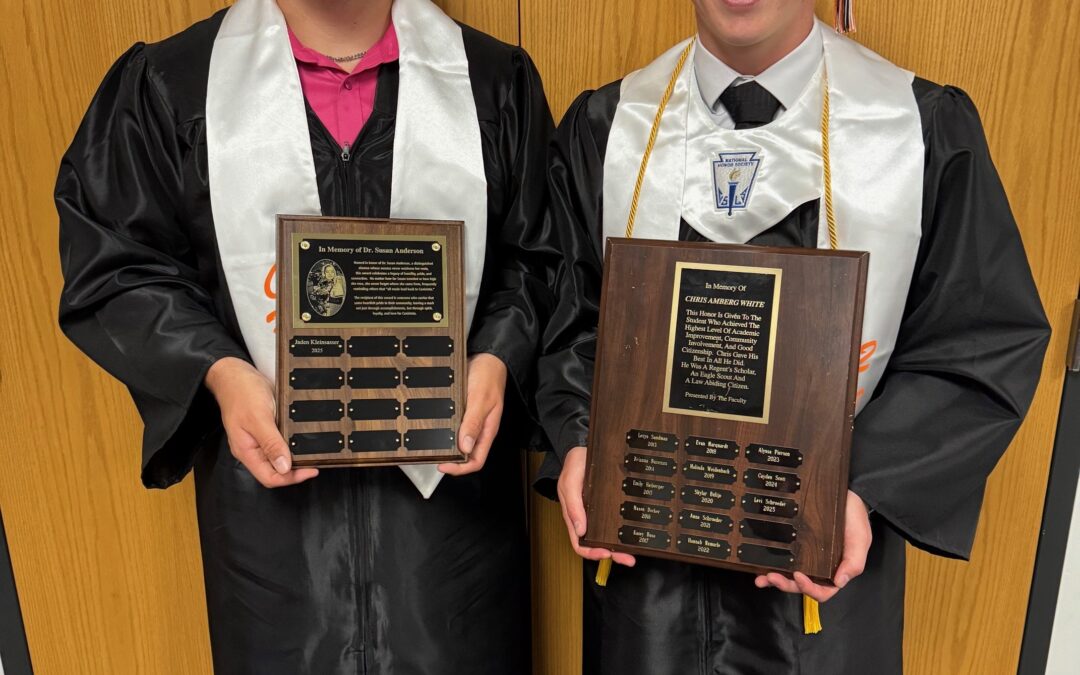 Canistota Seniors Honored With Prestigious Awards