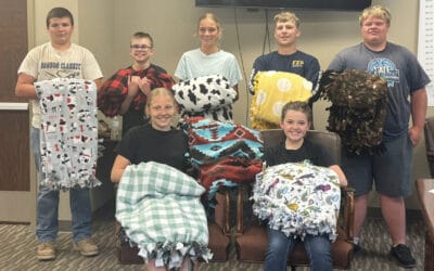Jr. Leaders Create Comfort for Cancer Patients